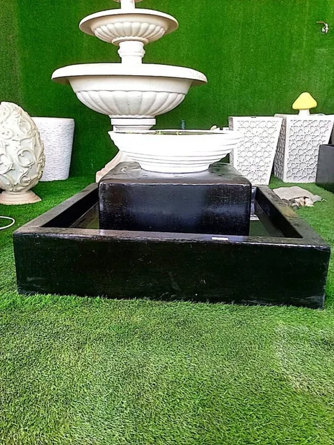 نافورة كلاسيكية بحوض مربع — موديل MF-019